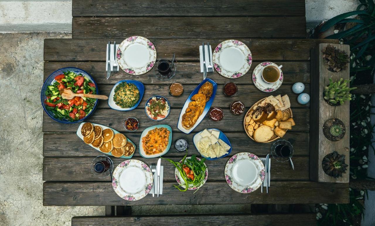 Bouti Ayvalik Hotel Екстериор снимка