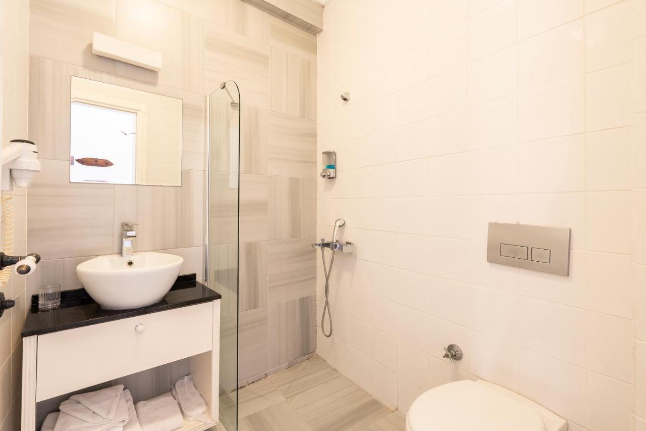 Bouti Ayvalik Hotel Екстериор снимка