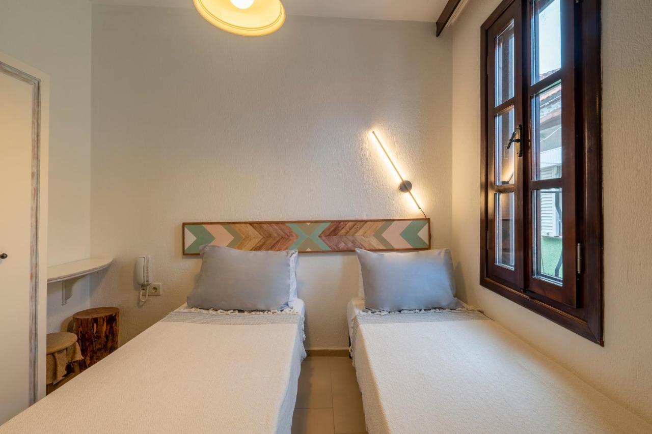 Bouti Ayvalik Hotel Екстериор снимка