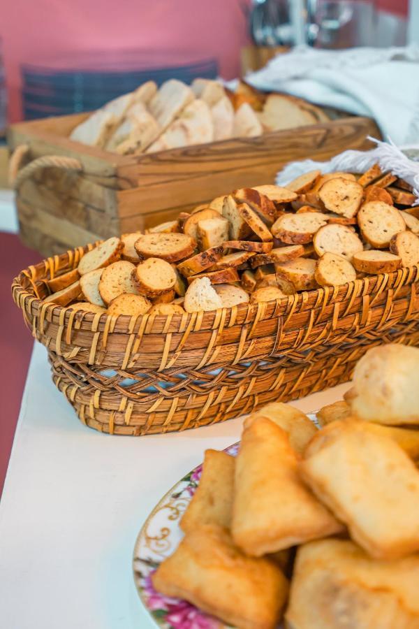 Bouti Ayvalik Hotel Екстериор снимка